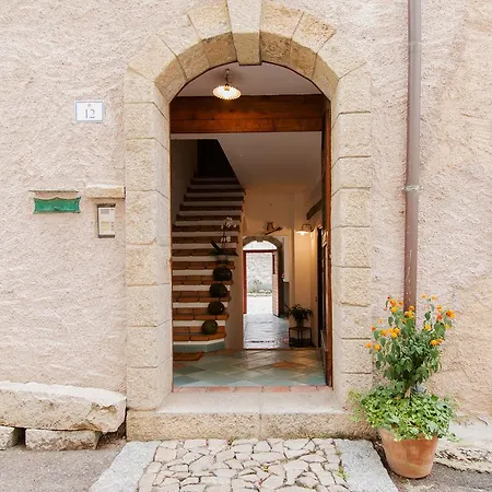 Bed & Breakfast Erbas Nuoro (Sardinia)